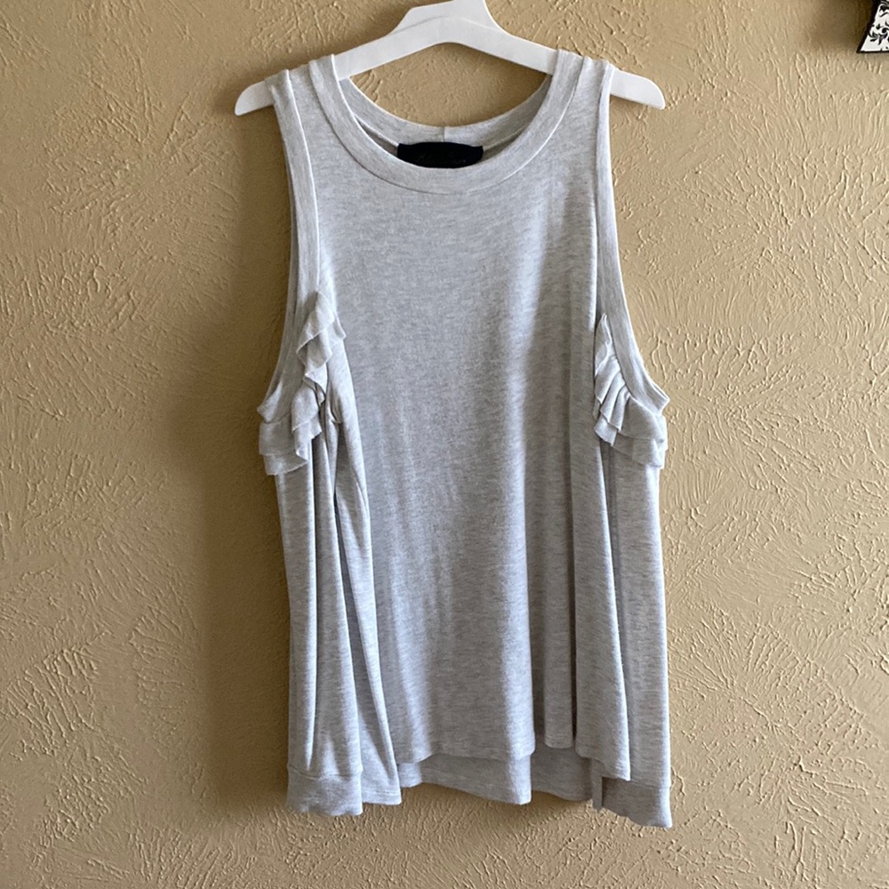 Heather cream/gray long sleeve shoulder cut out